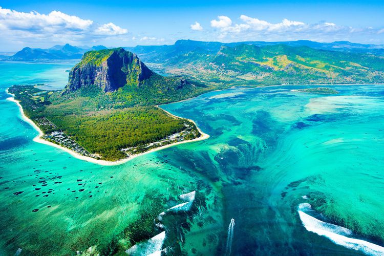 6 Nights - 7 Days Romantic Mauritius Tour